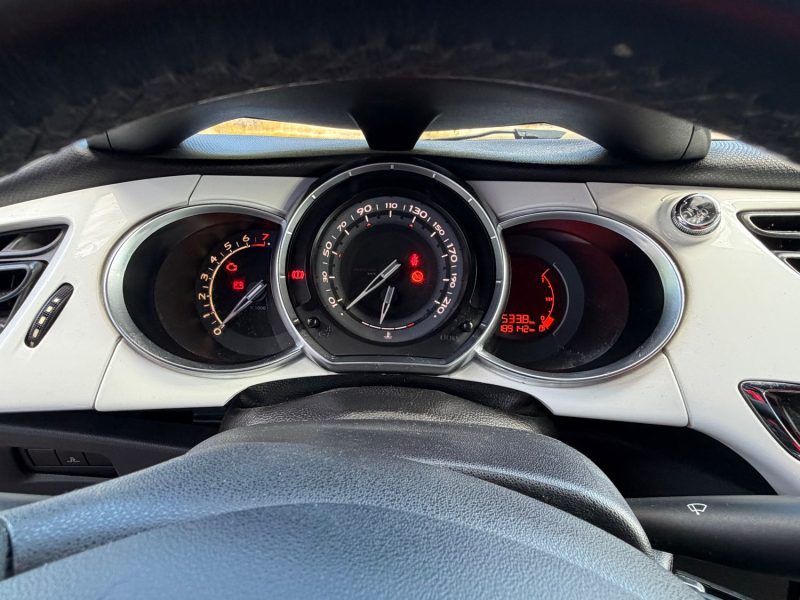 CITROEN DS3 1.6 THP 150CH SPORT CHIC 