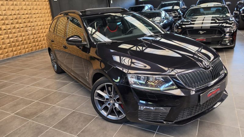SKODA OCTAVIA COMBI 2.0 TSI RS GREEN TEC DSG*PANO*GPS*