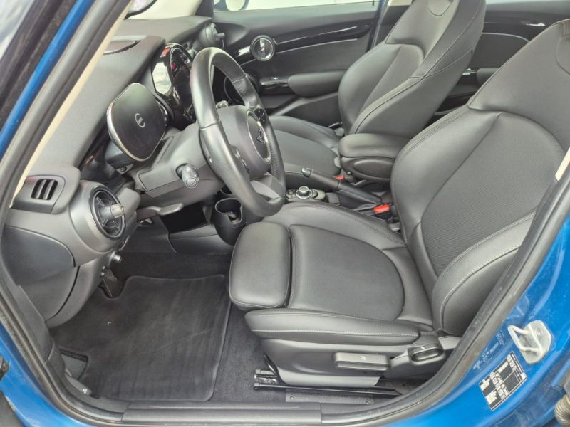 MINI MINI HATCH  COOPER 136 ESSENTIAL DKG7 5 PORTES  2023