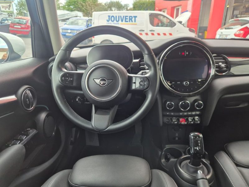 MINI MINI HATCH  COOPER 136 ESSENTIAL DKG7 5 PORTES  2023