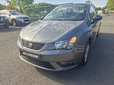 SEAT IBIZA 1 L 95cv  ESSENCE 2016 101850 kms Toit panoramique GPS Bluetooth  Radar recul Régulateur 