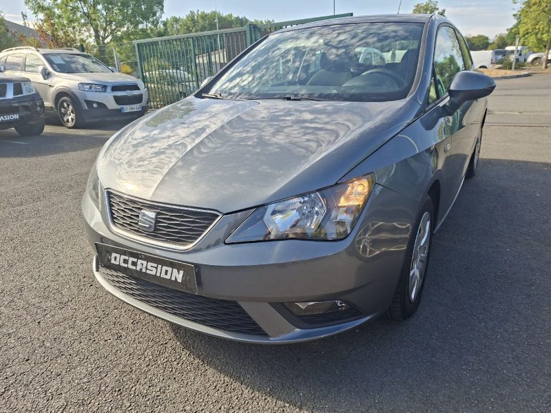 SEAT IBIZA 1 L 95cv  ESSENCE 2016 101850 kms Toit panoramique GPS Bluetooth  Radar recul Régulateur 