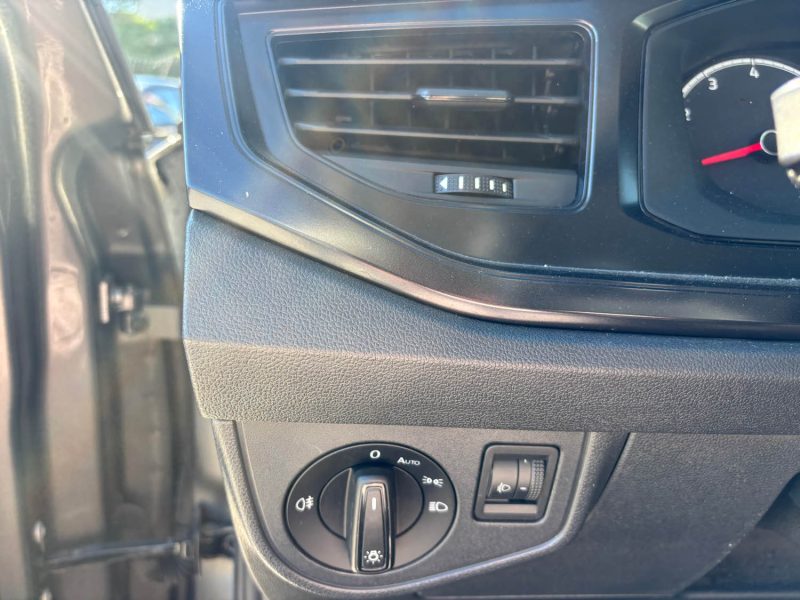 VOLKSWAGEN POLO VI 1.0 75 TRENDLINE 2018
