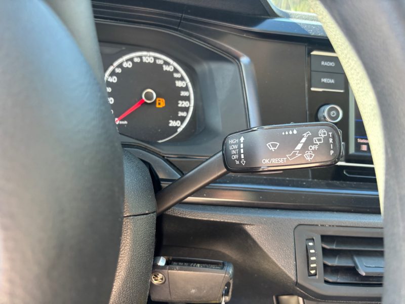 VOLKSWAGEN POLO VI 1.0 75 TRENDLINE 2018
