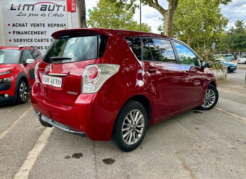 TOYOTA VERSO 112 D-4D TechnoLine 7 Places