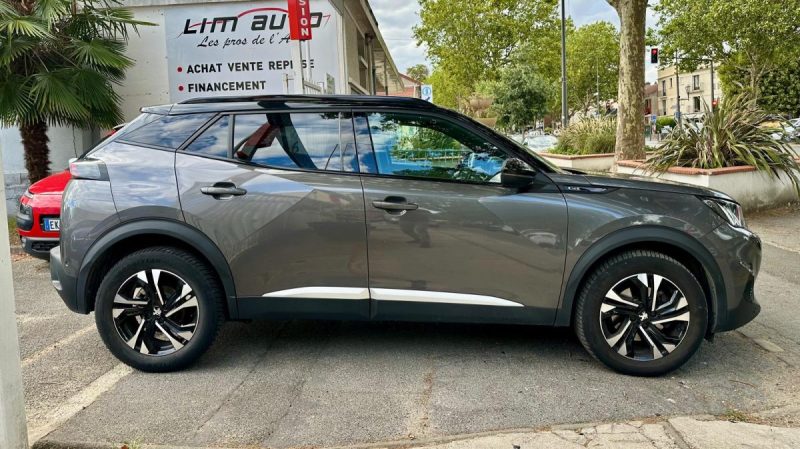 PEUGEOT 2008 1.5 BlueHDI 130 GT EAT8