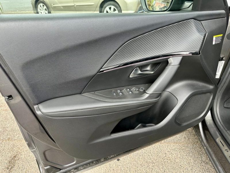 PEUGEOT 2008 1.5 BlueHDI 130 GT EAT8