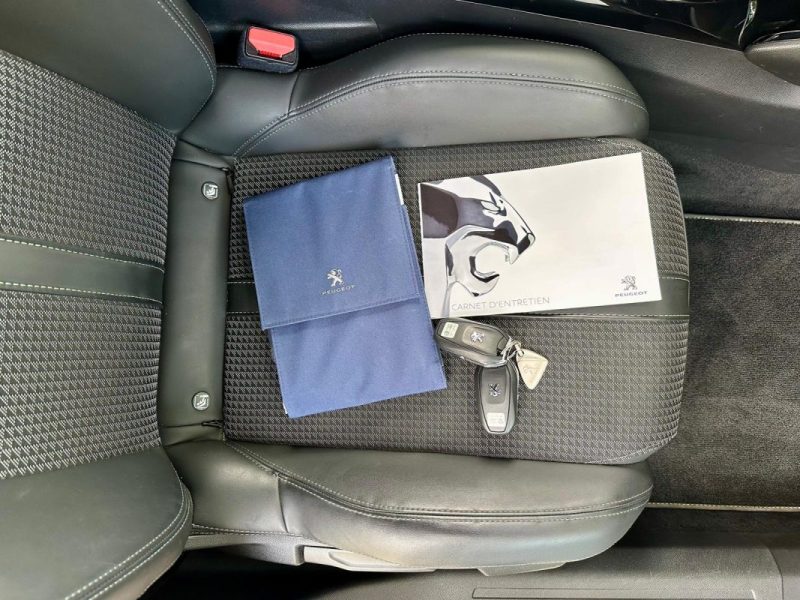 PEUGEOT 2008 1.5 BlueHDI 130 GT EAT8