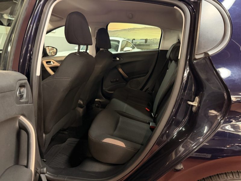 PEUGEOT 208 1.2 VTI 82 Active