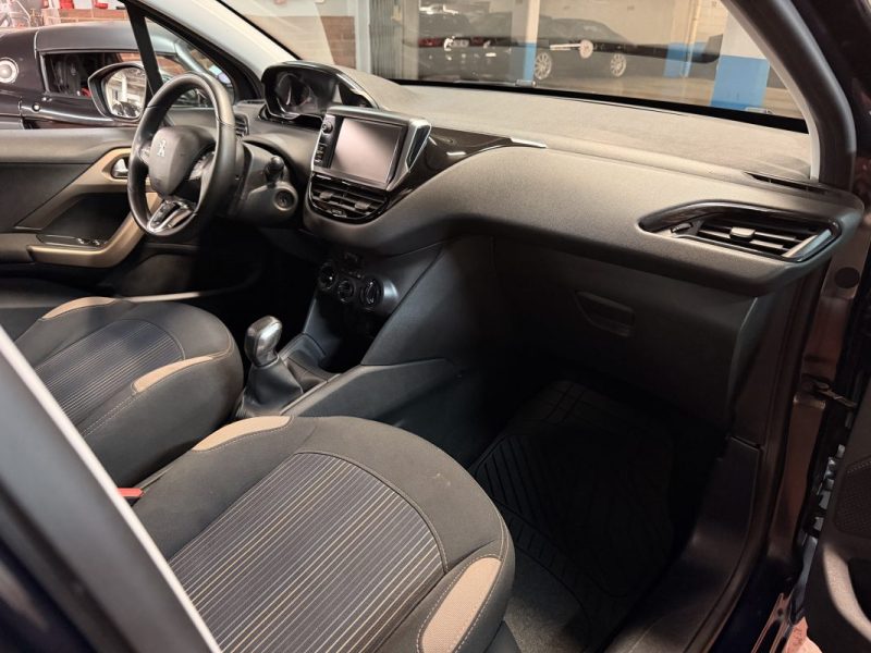 PEUGEOT 208 1.2 VTI 82 Active