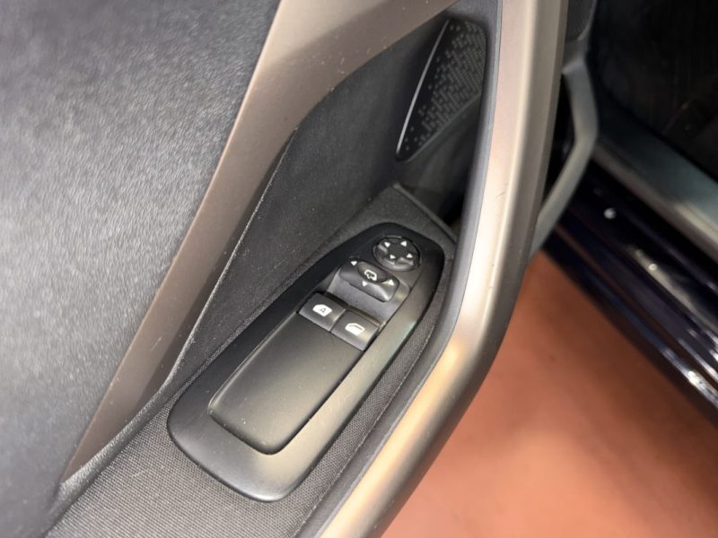 PEUGEOT 208 1.2 VTI 82 Active