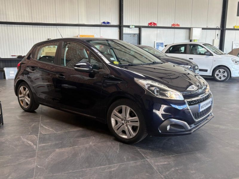🚗 PEUGEOT 208 1.5 BLUEHDI 100ch ⚙️ 📱 Apple CarPlay 📷 Caméra de recul