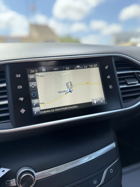 PEUGEOT 308 BOITE AUTO / CARPLAY / CAMERA ....✅