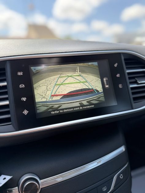 PEUGEOT 308 BOITE AUTO / CARPLAY / CAMERA ....✅