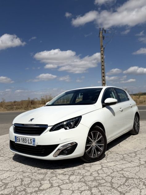 PEUGEOT 308 BOITE AUTO / CARPLAY / CAMERA ....✅