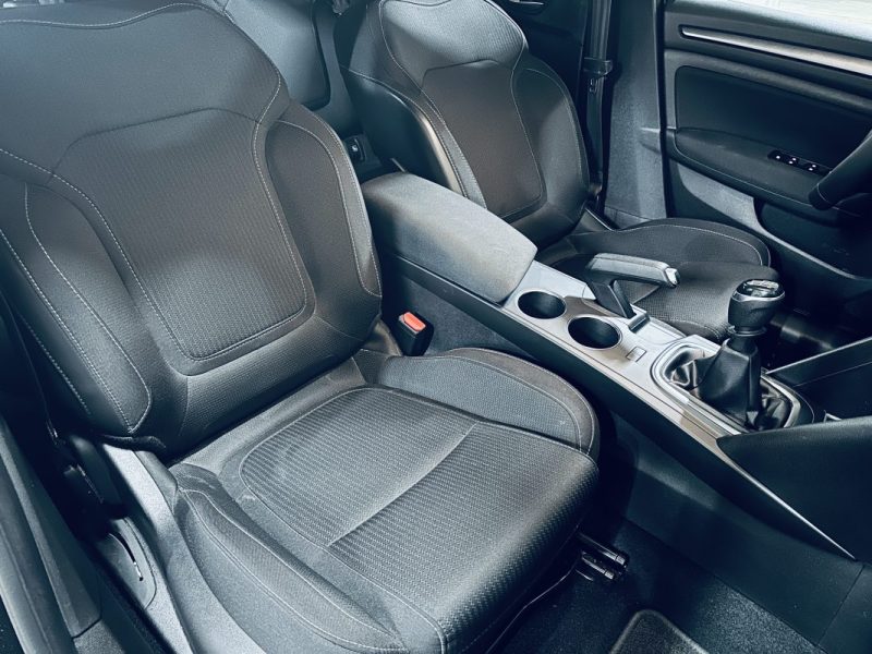 RENAULT MEGANE IV TCE 115ch BUSINESS