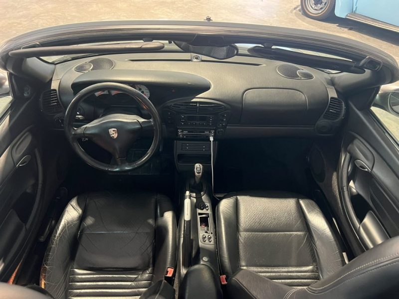 PORSCHE BOXSTER - 2.7 - 220 cv - 2000 - 197 000 Km - Sièges chauffants - Xenon 