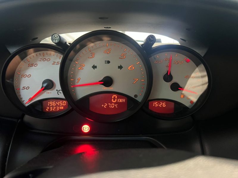 PORSCHE BOXSTER - 2.7 - 220 cv - 2000 - 197 000 Km - Sièges chauffants - Xenon 