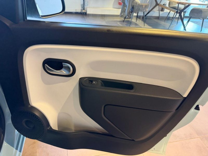 RENAULT TWINGO  Z.E EQUILIBRE 100% ELECTRIQUE / 1ERE MAIN / ENTRETIEN RENAULT  2022