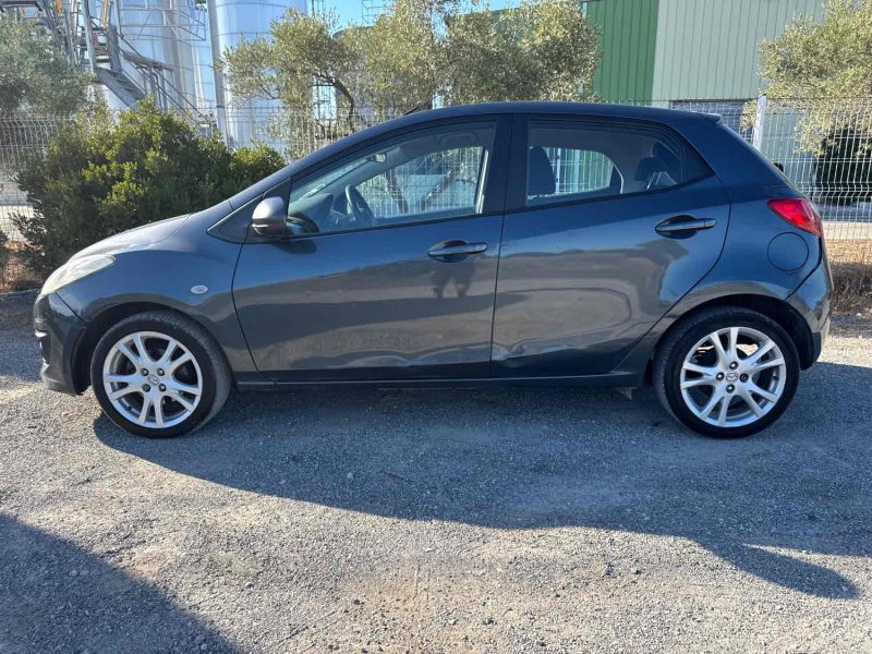 MAZDA 2 1.6 MZ-CD 90 Cv PERFORMANCE