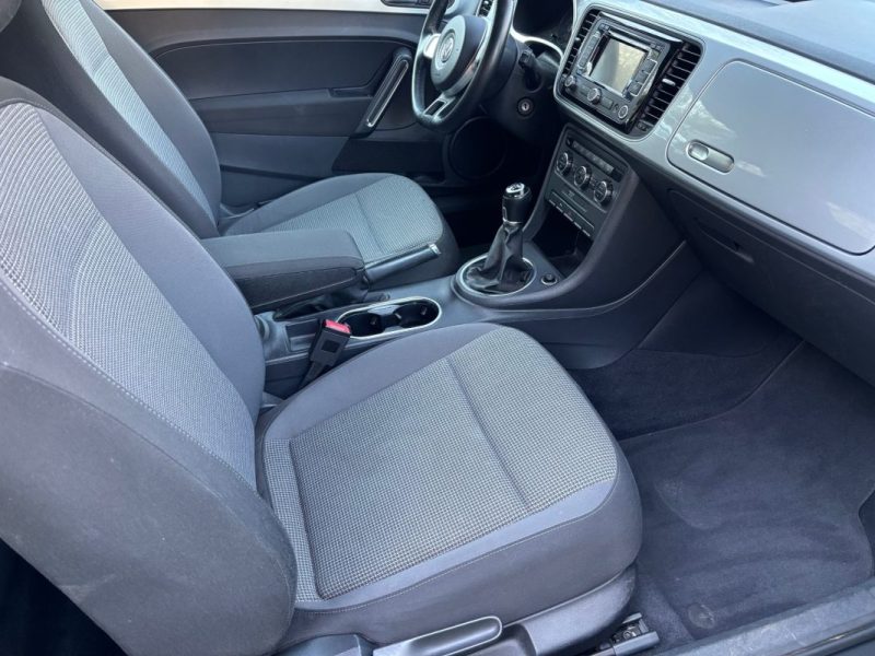 Volkswagen New Beetle Coccinelle 1.2 TSI 105ch Design GPS Sièges chauffants