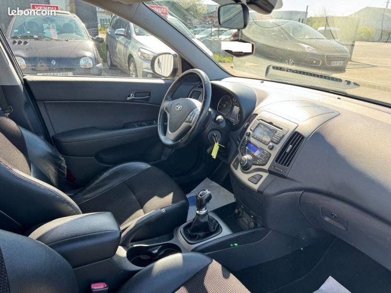 Hyundai I30 1.6 CRDI 90ch Edition + Break Sièges chauffants 