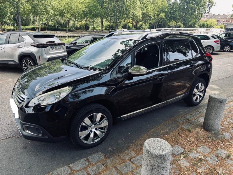 PEUGEOT 2008 1.6 HDI 120CH ALLURE 1ère main Sièges chauffants