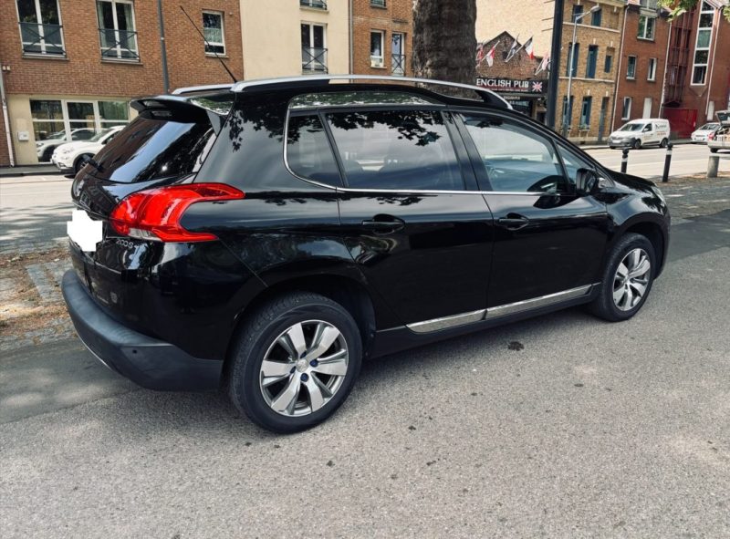 PEUGEOT 2008 1.6 HDI 120CH ALLURE 1ère main Sièges chauffants
