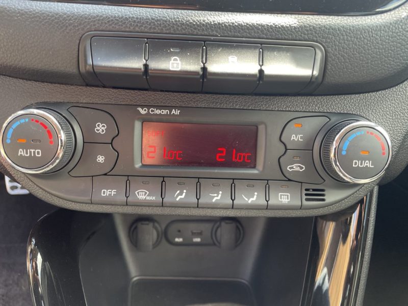 KIA CEE-D SW 1.6 CRDI FIFA WORLD CUP EDITION 2014