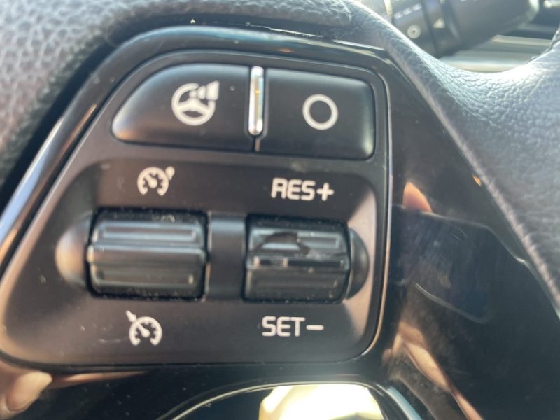 KIA CEE-D SW 1.6 CRDI FIFA WORLD CUP EDITION 2014