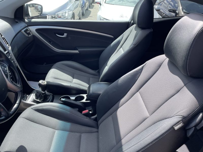 HYUNDAI I30 1.6 CRDI 128 PACK PREMIUM 2013