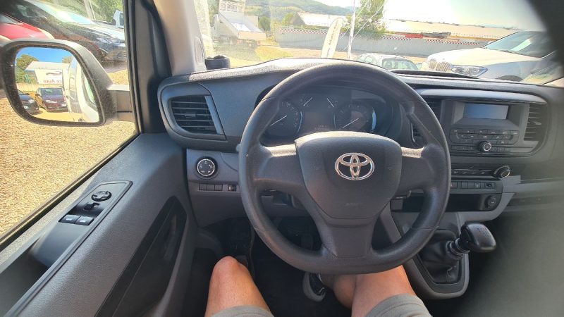 TOYOTA Proace - 1.6 D-4D Comfort 115ch diesel 