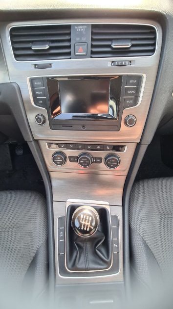 VOLKSWAGEN Golf VII - 1.2 TSI Comfortline 105ch essence