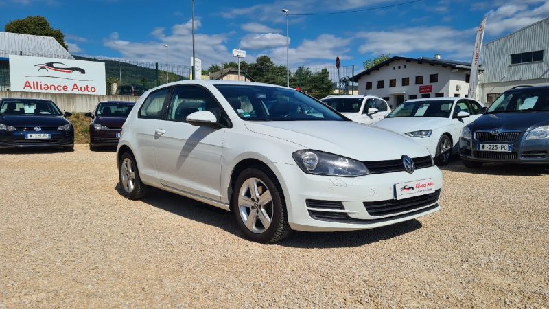 VOLKSWAGEN Golf VII - 1.2 TSI Comfortline 105ch essence