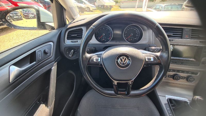 VOLKSWAGEN Golf VII - 1.2 TSI Comfortline 105ch essence