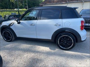 MINI COUNTRYMAN COOPER SD 143 2011