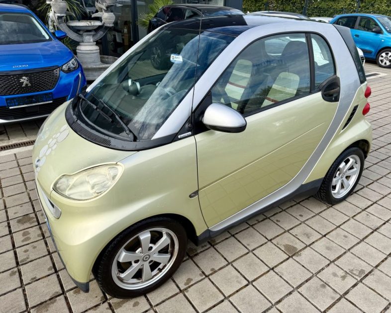SMART FORTWO PURE 71 MHD 2009