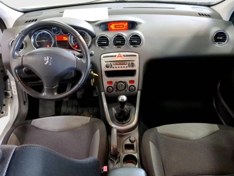 PEUGEOT 308 1.6 VTI MILLESIM 200 2010