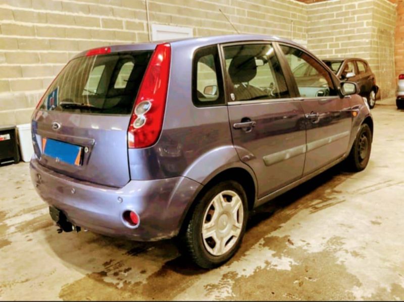 FORD FIESTA 1400 TDCI AMBIENTE 2006