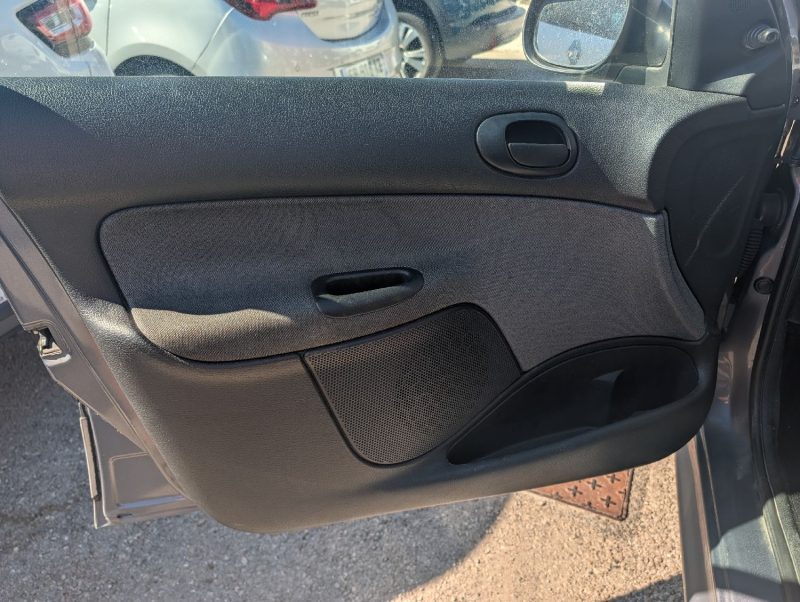 PEUGEOT 206 1.4 75CH GENERATION EXCELLENT ETAT ENTRETIEN A JOURS  GARANTIE 12 MOIS