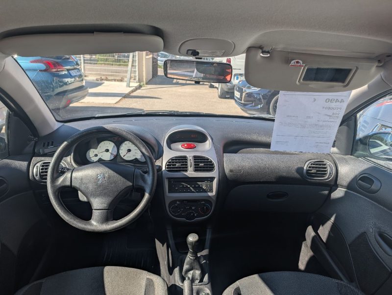 PEUGEOT 206 1.4 75CH GENERATION EXCELLENT ETAT ENTRETIEN A JOURS  GARANTIE 12 MOIS