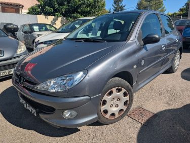 PEUGEOT 206 1.4 75CH GENERATION EXCELLENT ETAT ENTRETIEN A JOURS  GARANTIE 12 MOIS