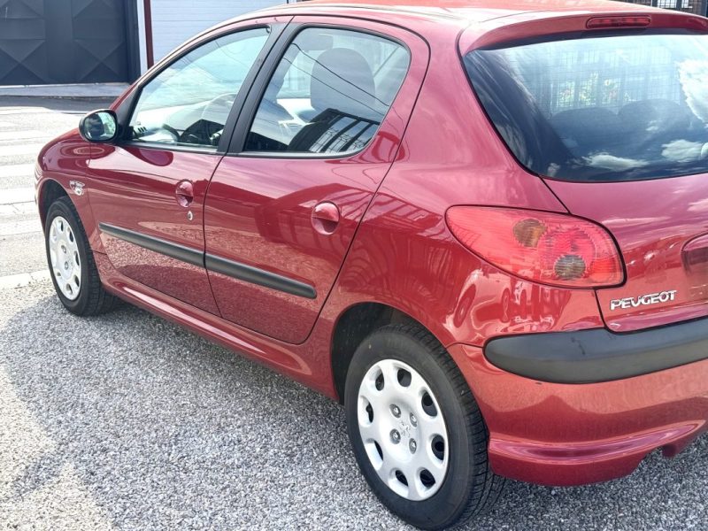 PEUGEOT 206 1.4 HDI 70CV 