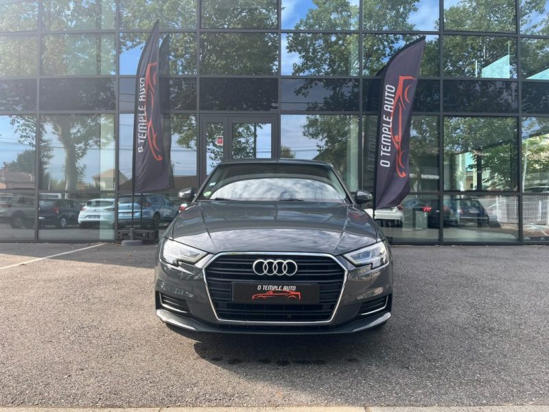 AUDI A3 Sportback Design 116 ch 1.6 TDI (Série 3 Phase 2) Radar de stationnement AV/AR 