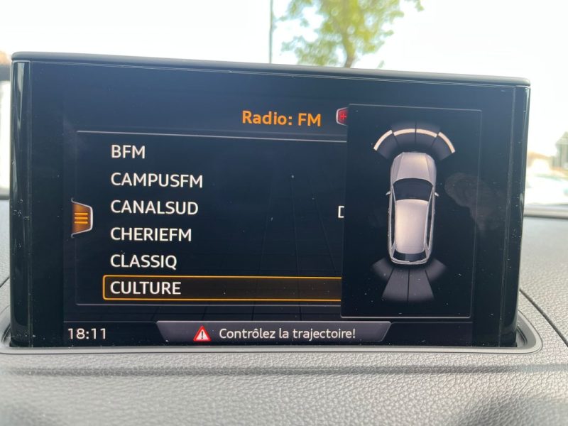 AUDI A3 Sportback Design 116 ch 1.6 TDI (Série 3 Phase 2) Radar de stationnement AV/AR 