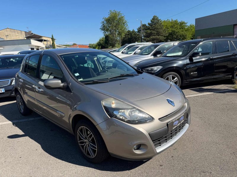 RENAULT CLIO 3 EXPRESSION 1.2 TCE 100 PHASE 2 GARANTIE