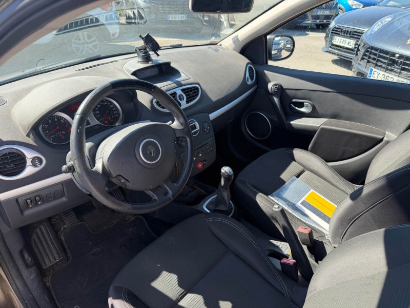 RENAULT CLIO 3 EXPRESSION 1.2 TCE 100 PHASE 2 GARANTIE