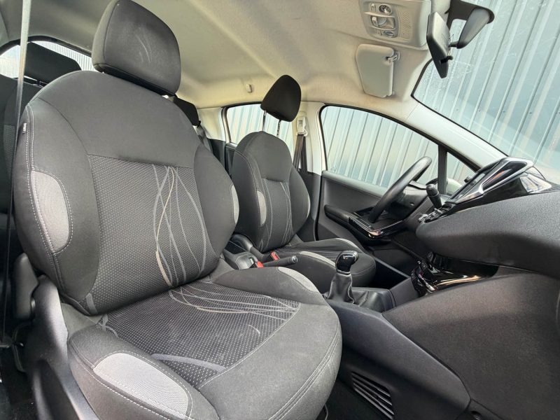 PEUGEOT 208 1.4 HDI 68 ACCESS 2012