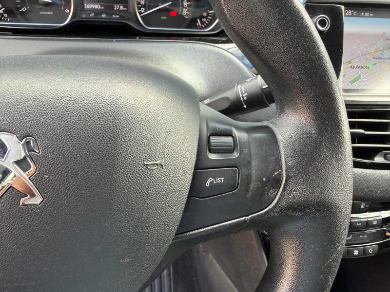 PEUGEOT 208 1.4 HDI 68 ACCESS 2012