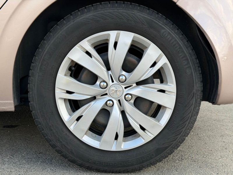 PEUGEOT 208 1.4 HDI 68 ACCESS 2012